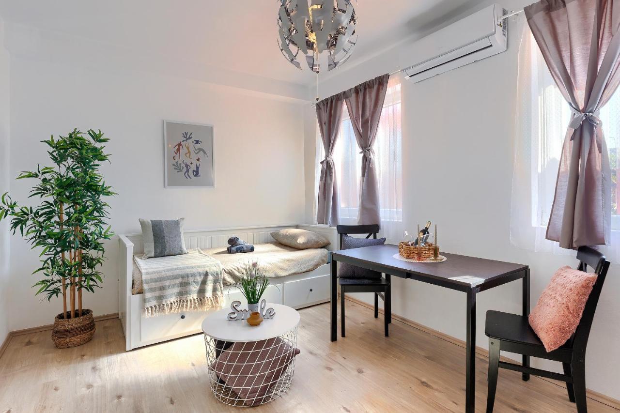 Monte Zaro Hostel